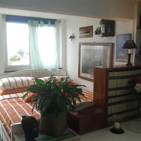Apartment House Vistaerea Genua